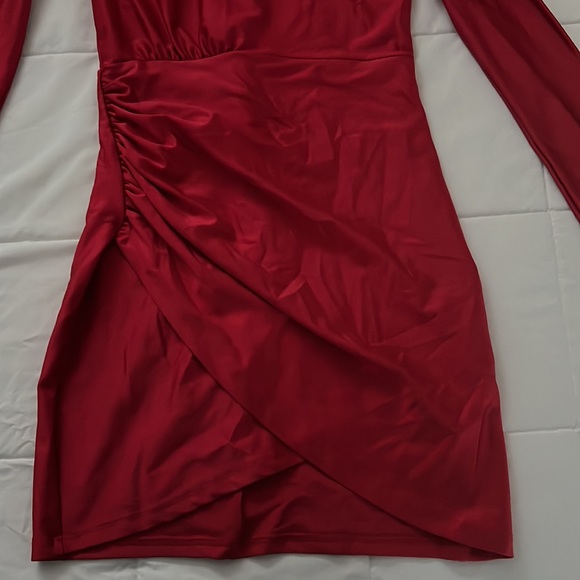 New - Picture 2 of 5